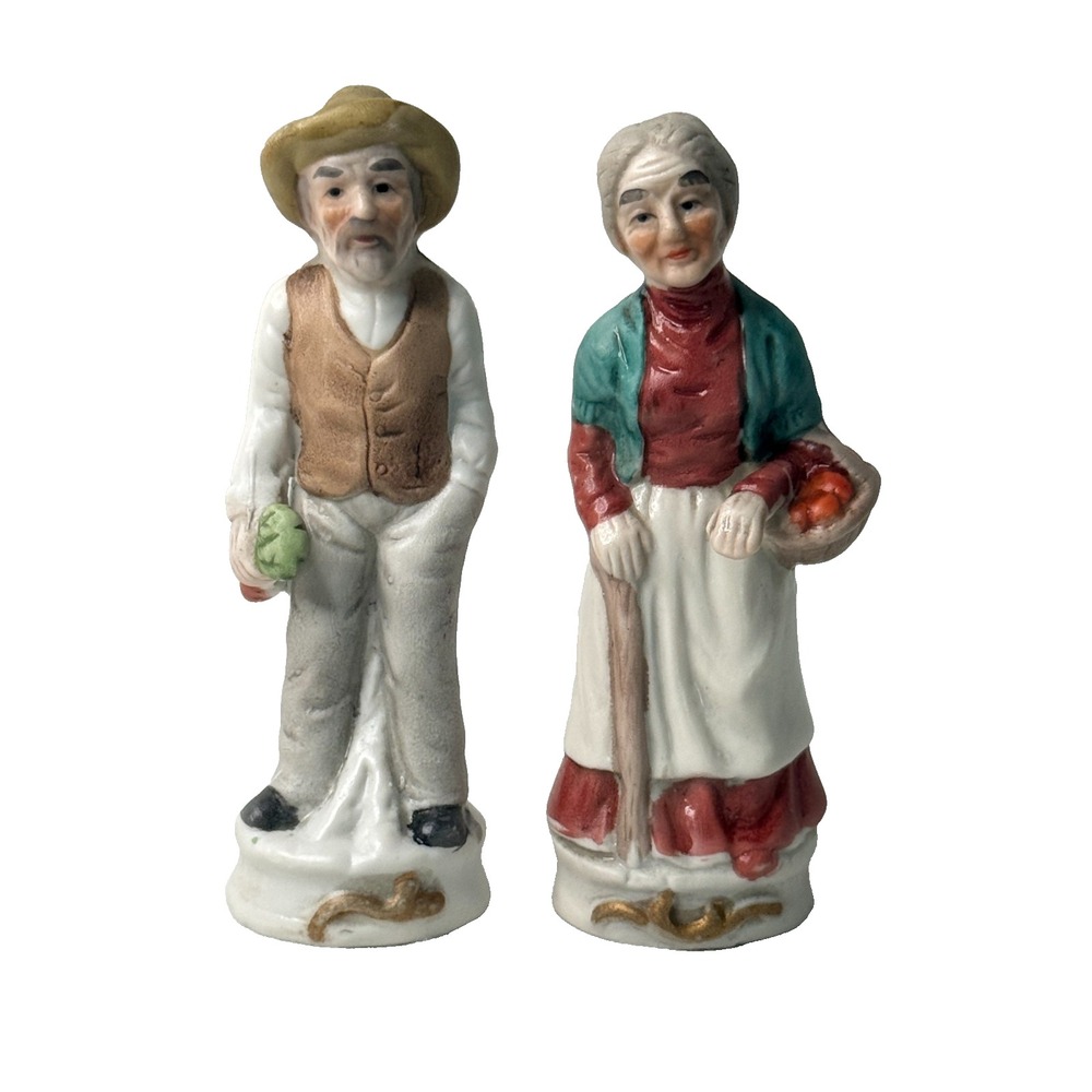 Vintage Farm Couple 5" Figurines Old Man & Woman Holding Carrots